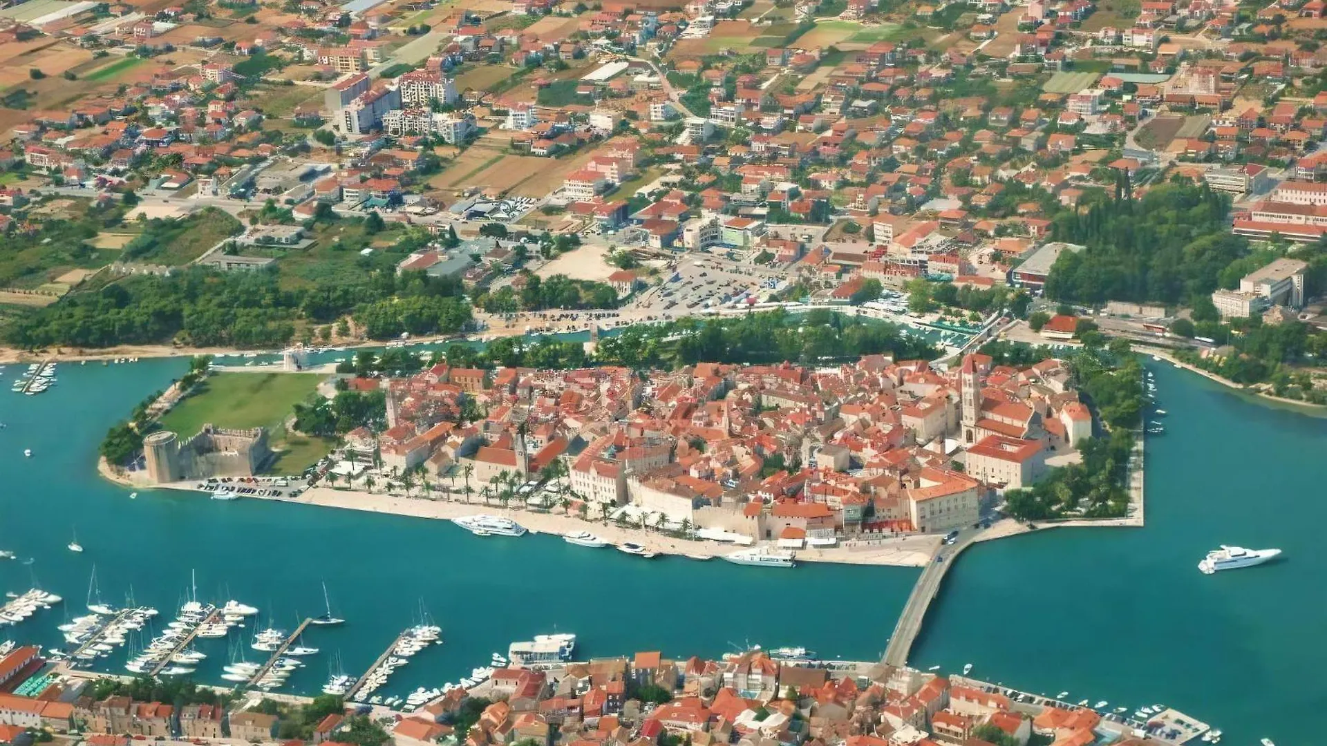 Ferienwohnung Mit Terrasse Und Grill Trogir