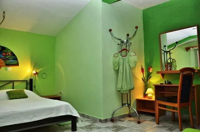 Ferienwohnung Mit Terrasse Und Grill Trogir Apartment